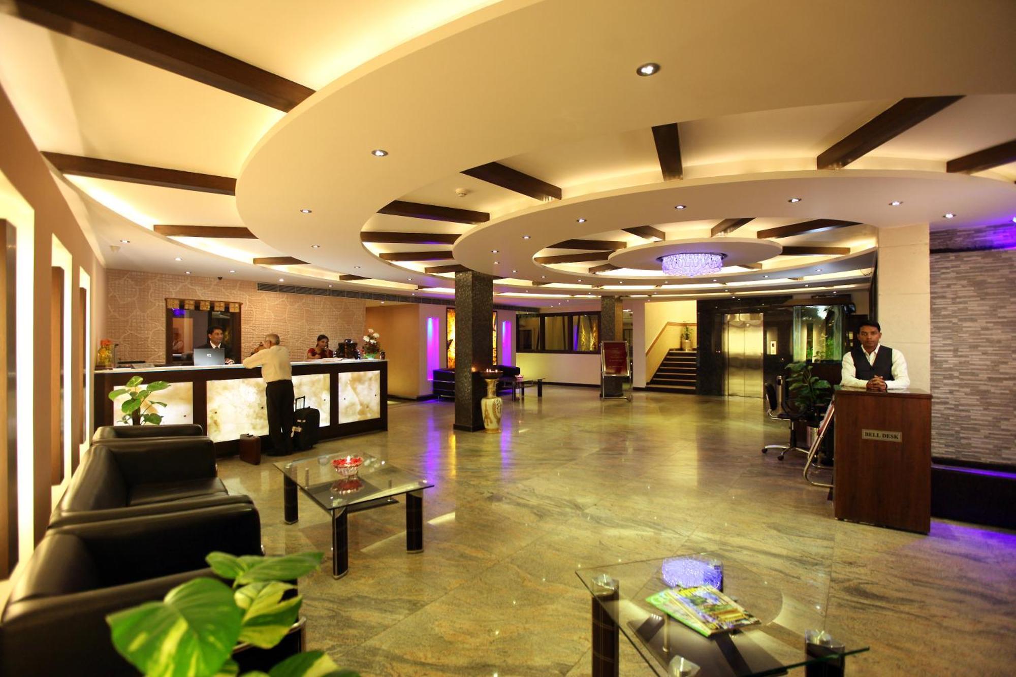 โรงแรมเลอ ซีซัน นิวเดลี ภายนอก รูปภาพ